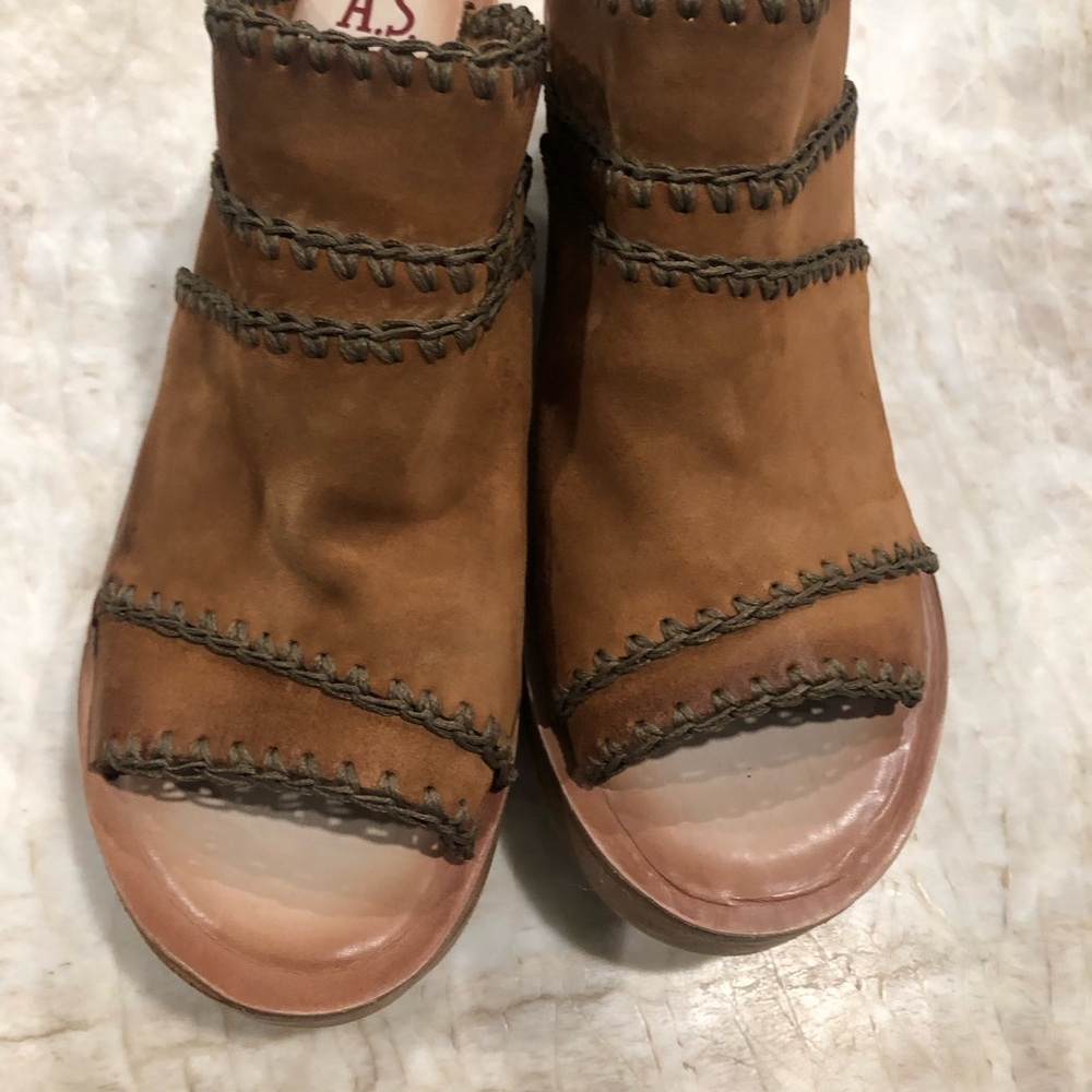 A.S. 98 Nelson Platform Sandals- Brand New in Box. Size 40